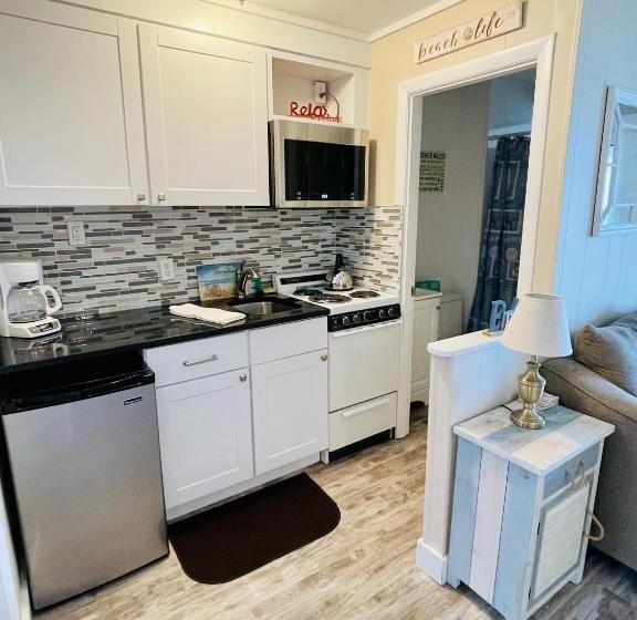 Апартаменты 2 Спальни Вид на Море, The Garlands Motel