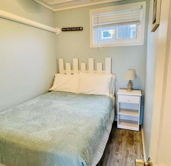 Апартаменты 2 Спальни Вид на Море, The Garlands Motel