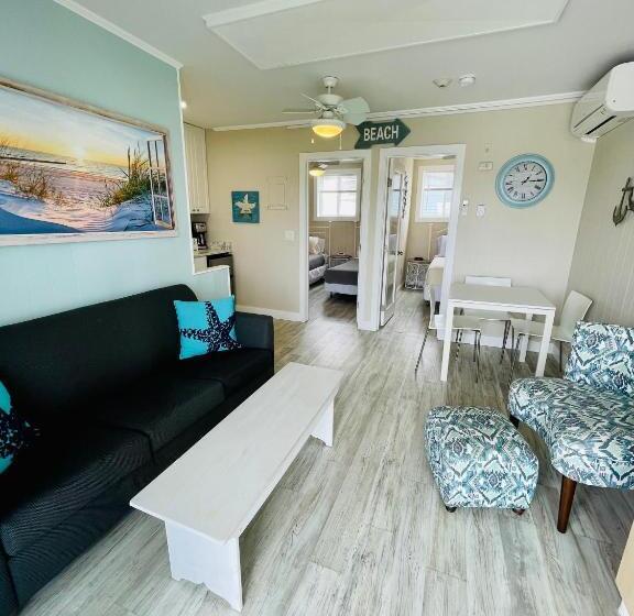 Апартаменты 2 Спальни Вид на Море, The Garlands Motel