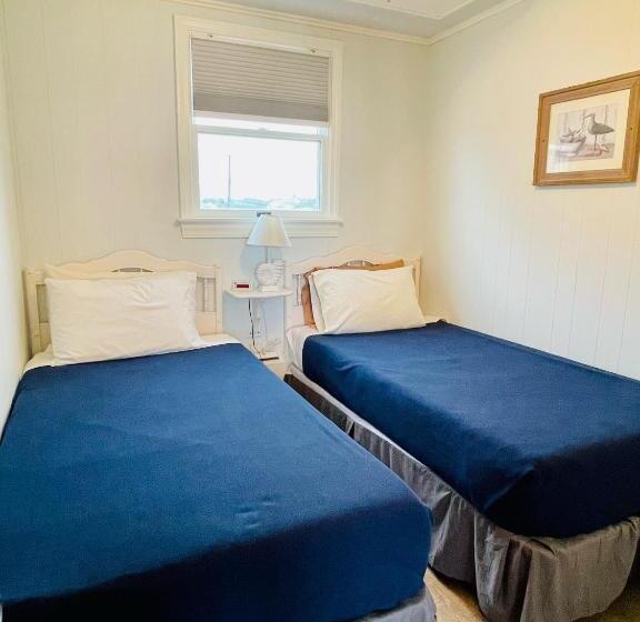 Апартаменты 2 Спальни Вид на Море, The Garlands Motel