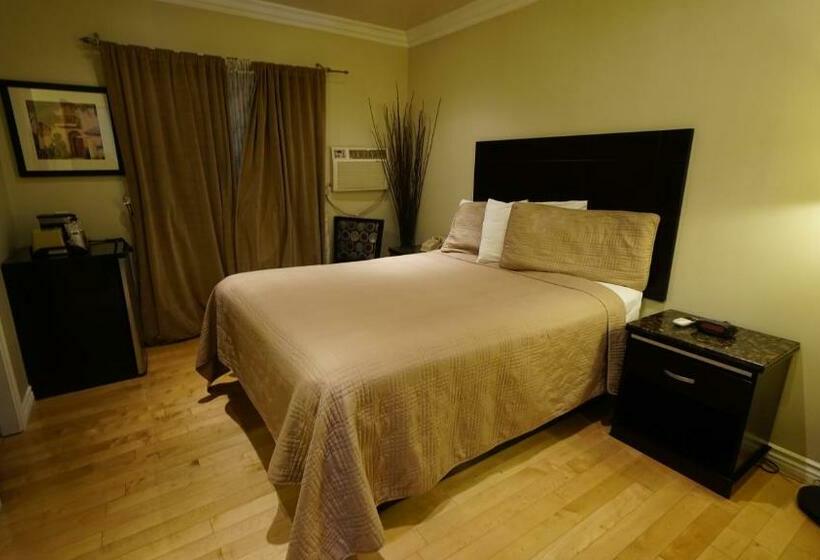 Номер Deluxe, Trylon Hotel   Hollywood