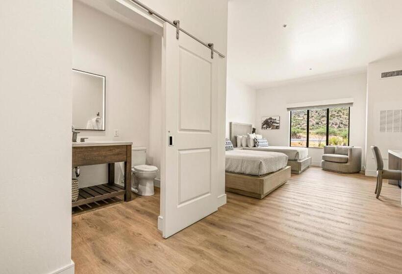 غرفة قياسية, Taawaki Inn