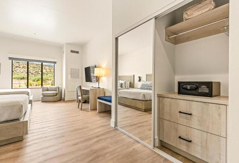 غرفة قياسية, Taawaki Inn