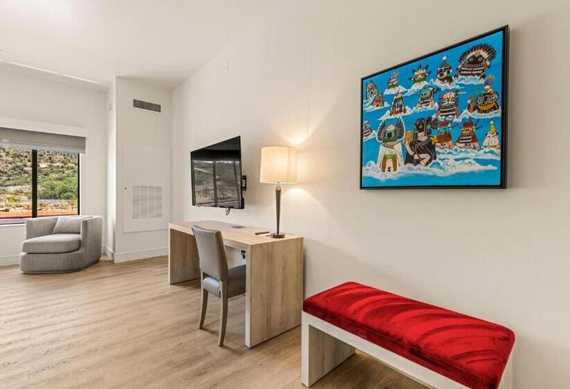 غرفة قياسية سرير كينج لذوى الإحتياجات الخاصة, Taawaki Inn