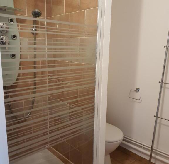 غرفة عائلية مطلّة علي الحديقة, Mas D Alivon