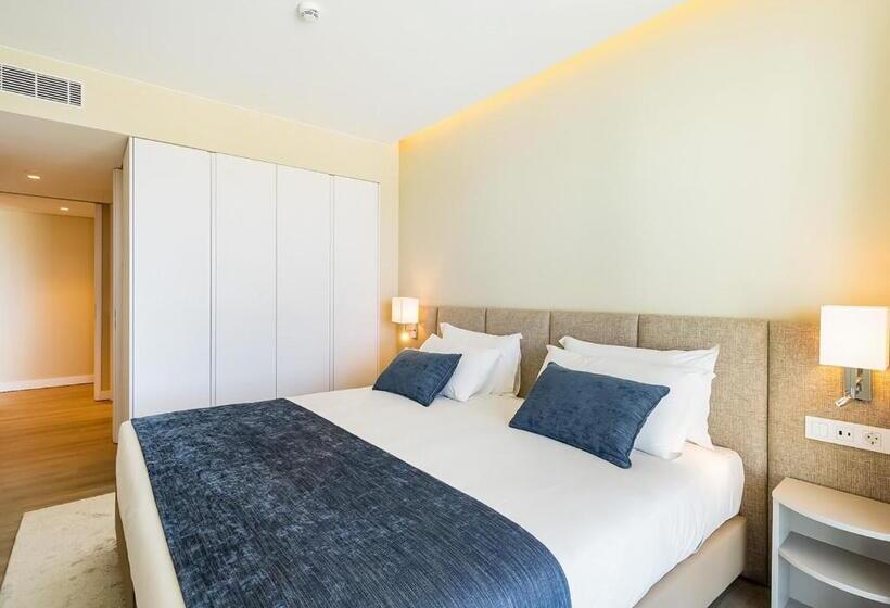 침실 4개 아파트, Dom Pedro Residences