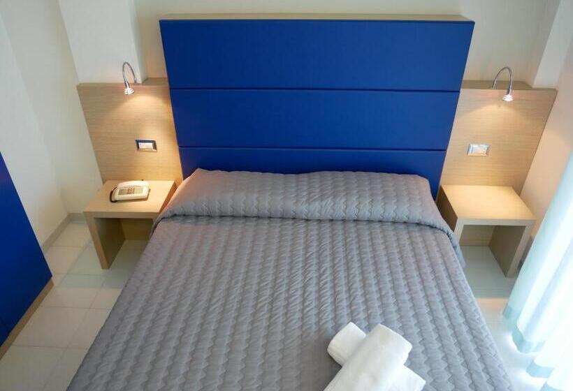 Трехместный Номер Стандарт с Балконом, Kon Tiki