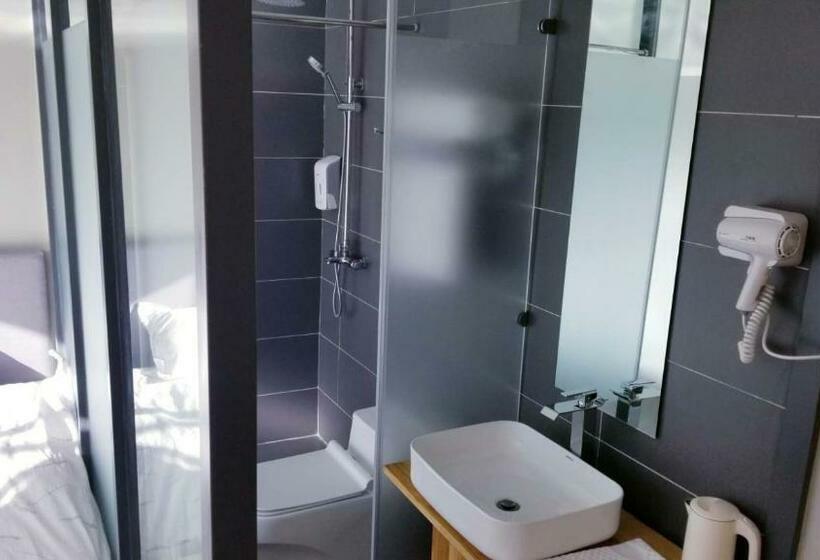 اتاق استاندارد, Fengma Feiyang Hostel