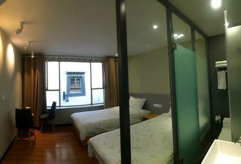 اتاق استاندارد, Fengma Feiyang Hostel