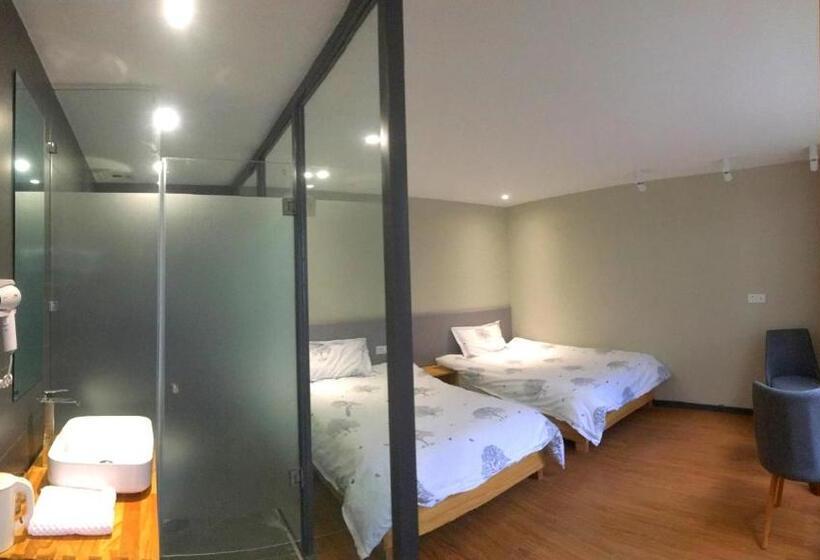 اتاق استاندارد با 2 تخت دوبل, Fengma Feiyang Hostel