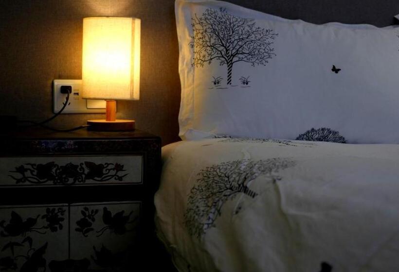 اتاق عادی, Fengma Feiyang Hostel