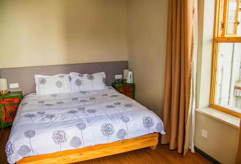 اتاق استاندارد, Fengma Feiyang Hostel