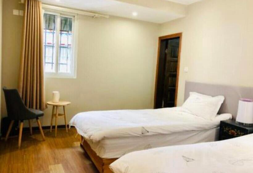 اتاق استاندارد, Fengma Feiyang Hostel