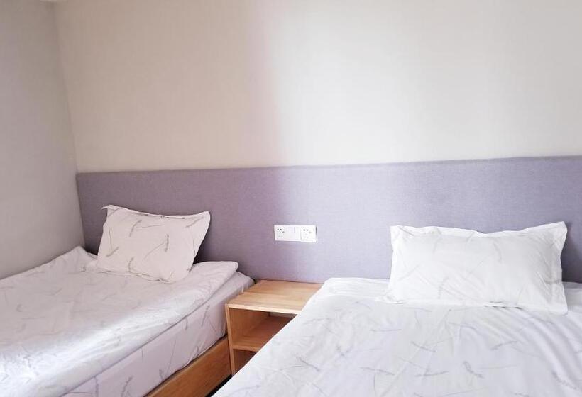 스탠다드 룸 더블 침대 2개, Fengma Feiyang Hostel