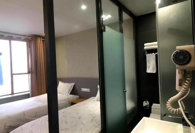 스탠다드 룸 더블 침대 2개, Fengma Feiyang Hostel