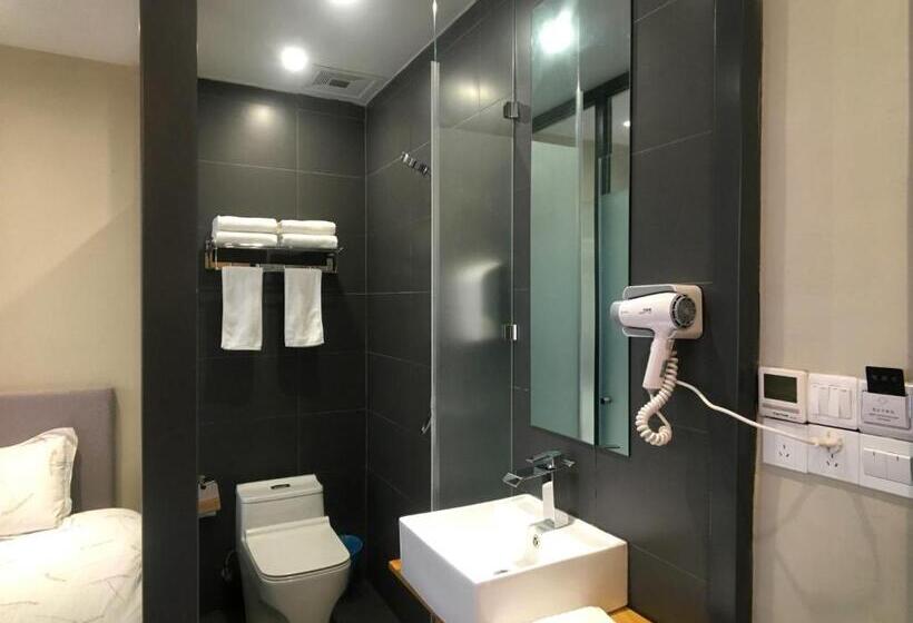 اتاق استاندارد با 2 تخت دوبل, Fengma Feiyang Hostel