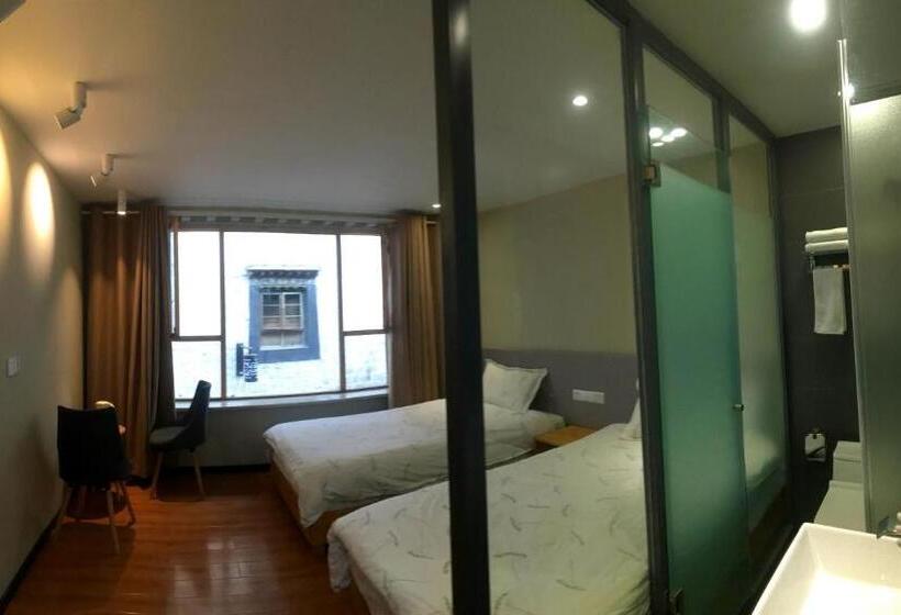 اتاق استاندارد با 2 تخت دوبل, Fengma Feiyang Hostel