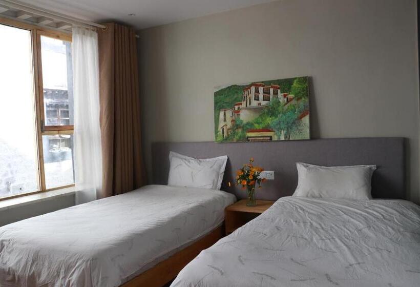 اتاق استاندارد با 2 تخت دوبل, Fengma Feiyang Hostel