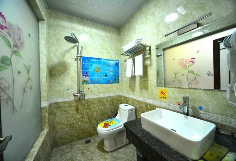 Трехместный Номер Deluxe, Emeishan Moon Bay