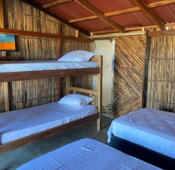 غرفة قياسية رباعية, Hospedaje Palaaijat