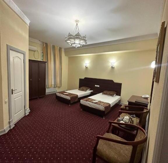 غرفة قياسية, Grand Silk Road