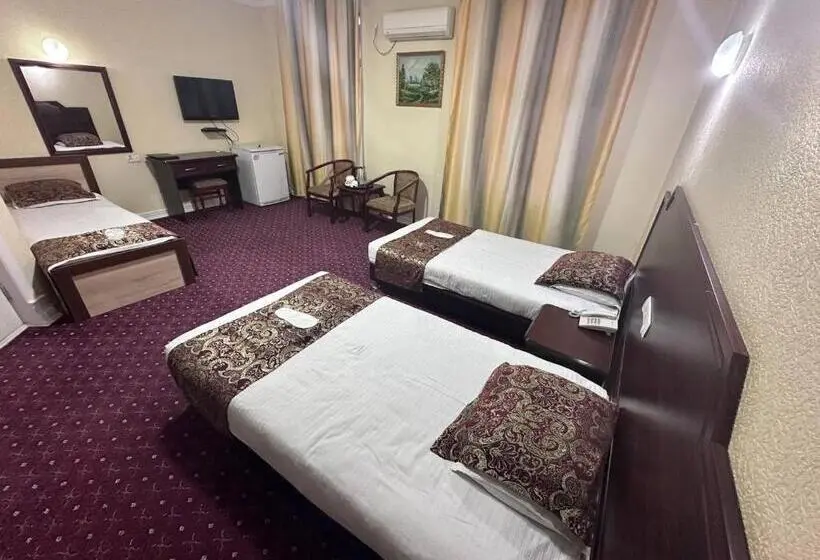 اتاق استاندارد سه نفره, Grand Silk Road