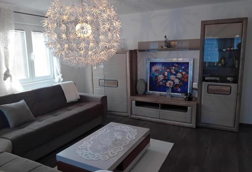 اتاق استاندارد, Medina