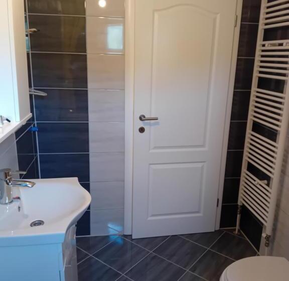 اتاق استاندارد, Medina