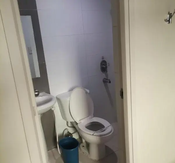 デラックスルーム, Sogo Alabang Southroad
