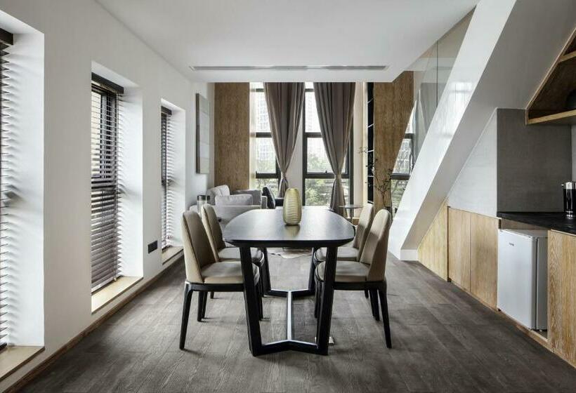 اتاق استاندارد, David S Deer