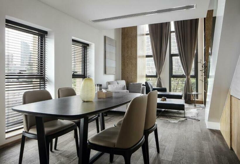 اتاق استاندارد, David S Deer