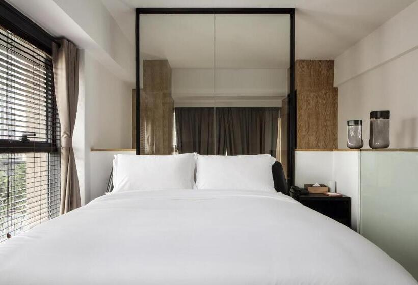 اتاق استاندارد, David S Deer