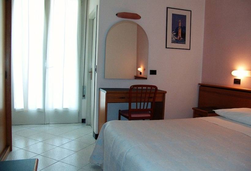 غرفة عائلية, Excelsior