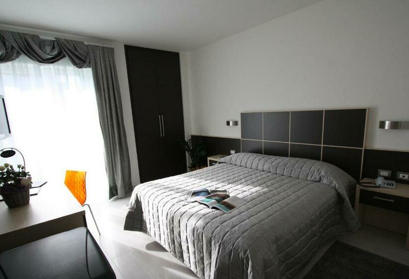 スタンダードルーム, Garni Corallo