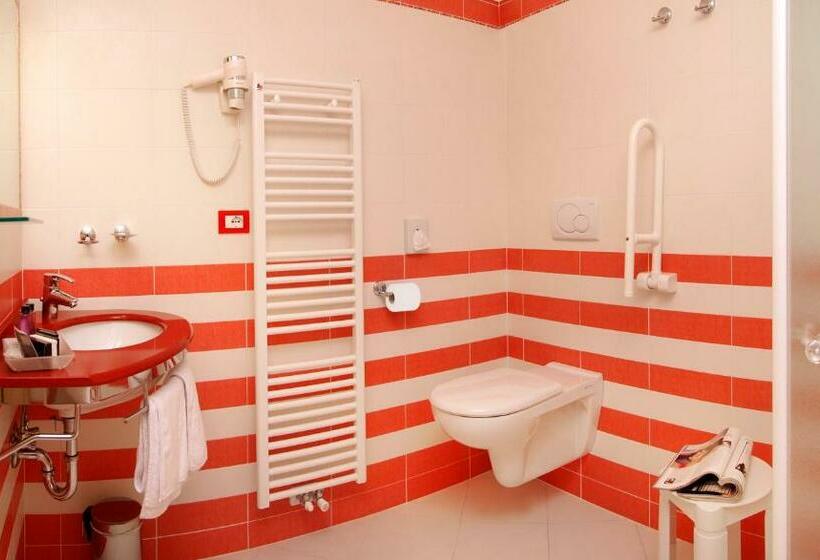 ジュニアスイート, Garni Corallo