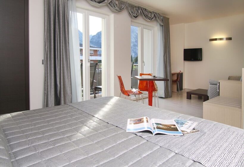 ジュニアスイート, Garni Corallo