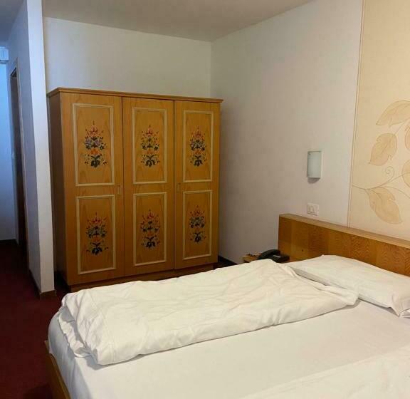 Pokój Czteroosobowy Standard, Panorama