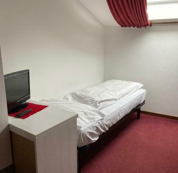 Pokój Standard Trzyosobowy, Panorama