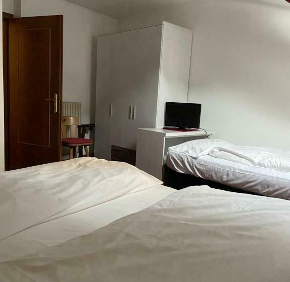 Pokój Standard Trzyosobowy, Panorama