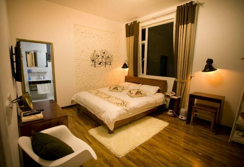 חדר דלוקס, Dali Garden