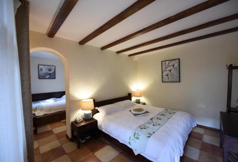 סוויטת 2 חדרי שינה, Dali Garden