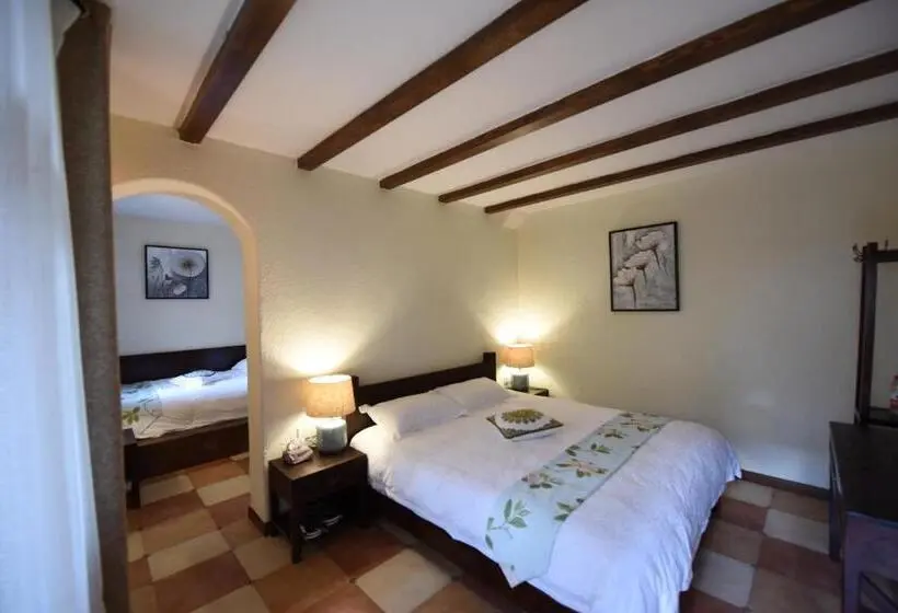 Suite 2 Camere da Letto, Dali Garden