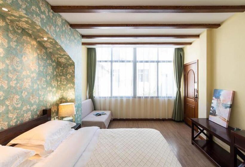 חדר דלוקס, Dali Garden