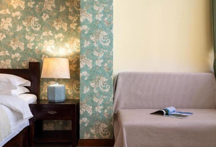 חדר דלוקס, Dali Garden