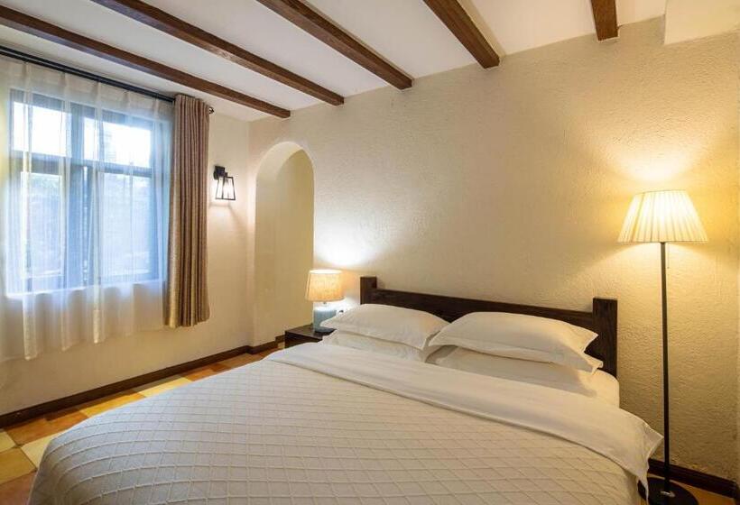 סוויטת 2 חדרי שינה, Dali Garden