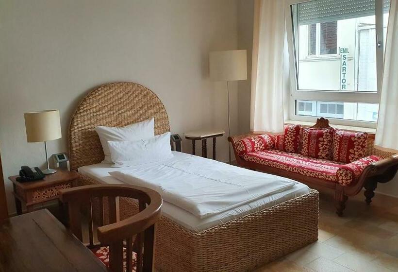 标准单人间, Domaine Leidinger