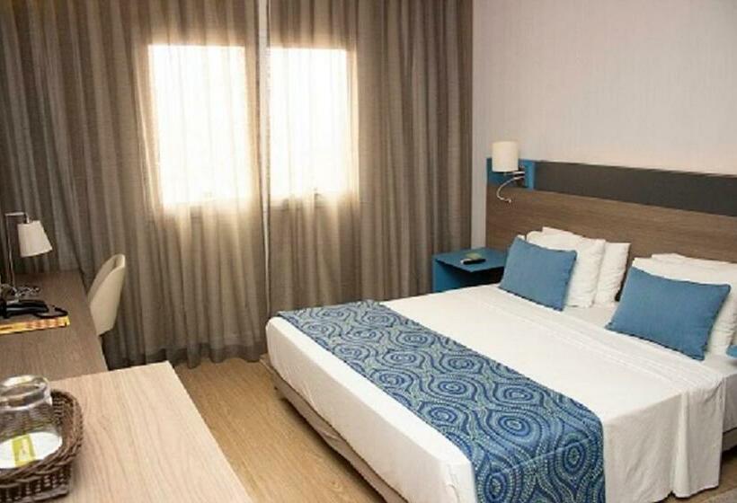 キングサイズベッドのスーペリアルーム, Hilton Garden Inn Santo Andre