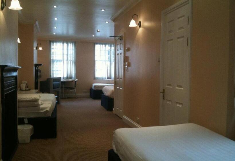 חדר משפחתי, Mermaid Suite