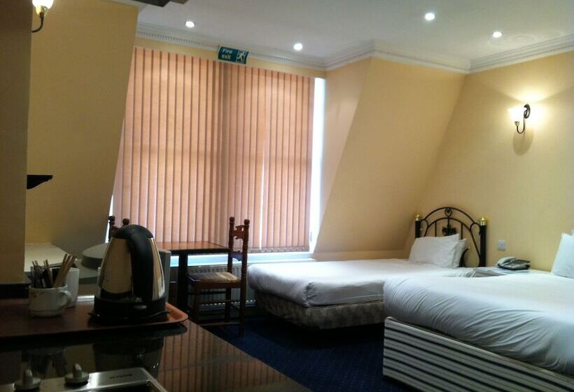 חדר משפחתי, Mermaid Suite