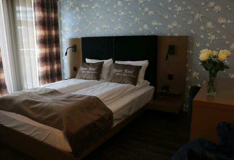 스탠다드 룸, Tynset